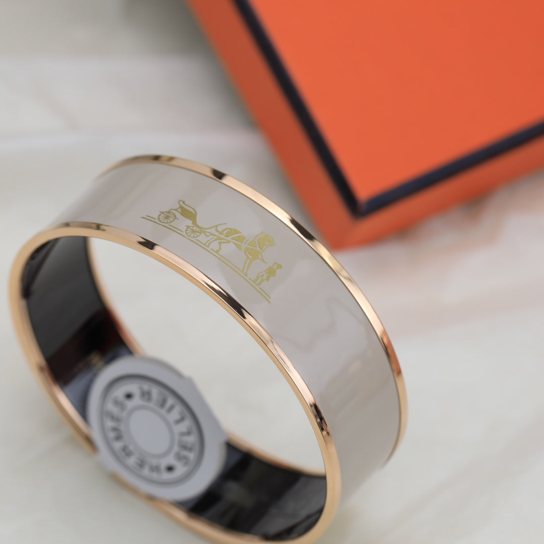 18K Enamel Cal¨¨che Wide Bangle Hermes Bracelet